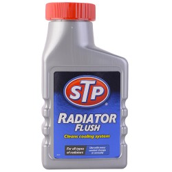 �������� �������� STP Radiator Flush 300 ��