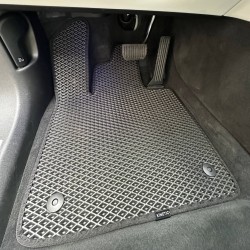 ������� EVA � ����� Polestar 4 ' 23- ����� (Kinetic)