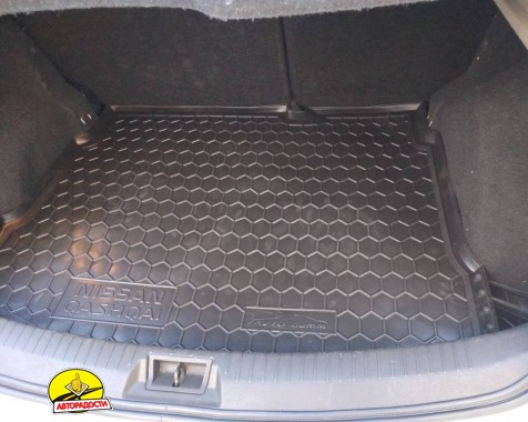 Килимок в багажник для Nissan Qashqai 2006- 2014, гумо-пластиковий, з докаткою (AVTO-Gumm)