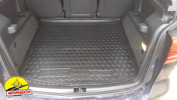     Volkswagen Touran '03-15, 7 , - (AVTO-Gumm)