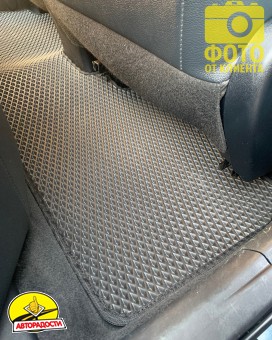     Toyota Avensis '08-15, EVA,    (Kinetic)