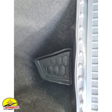 ������� � �������� ��� Tesla Model Y '20-, 5 ����, ������� (AVTO-Gumm)