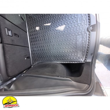 ������� � �������� ��� Tesla Model Y '20-, 5 ����, ������� (AVTO-Gumm)