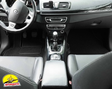 ������� � ����� ��� Renault Megane '02-08 �������, ����������, ����� (��������)