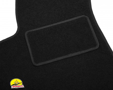 Килимки в салон Audi Q5 (8R) '08-17 (з лентяйкою) текстильні, чорні (Стандарт)